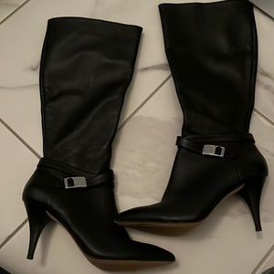 Vince Camuto size 6 leather upper black boots